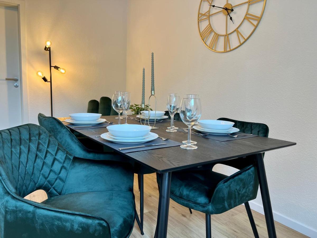 Design Apartment Mit Balkon - Kueche - Netflix Essen Zewnętrze zdjęcie